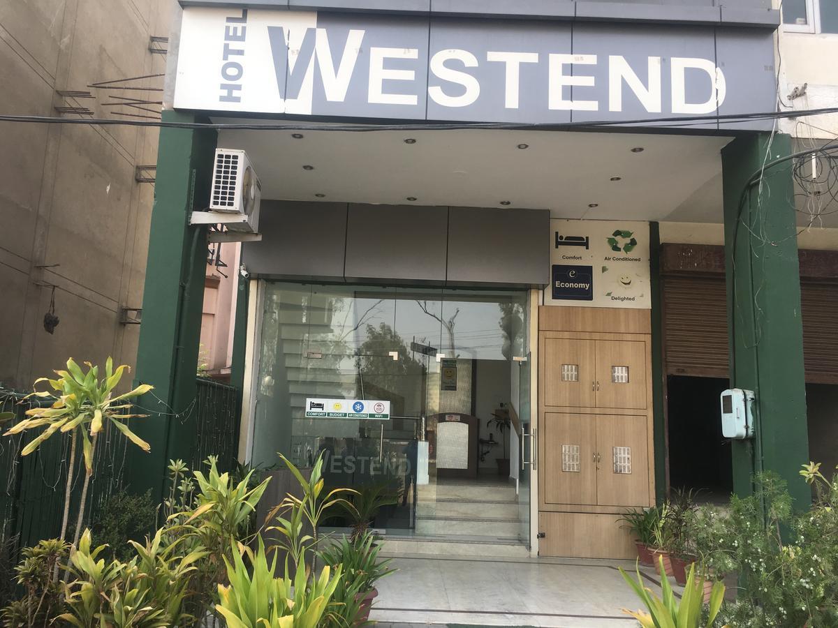 Hotel Westend Джаландхар Экстерьер фото